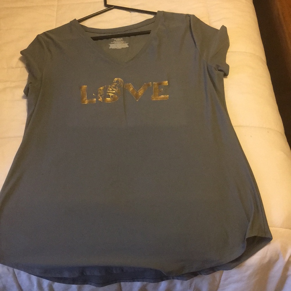 Women’s shirt